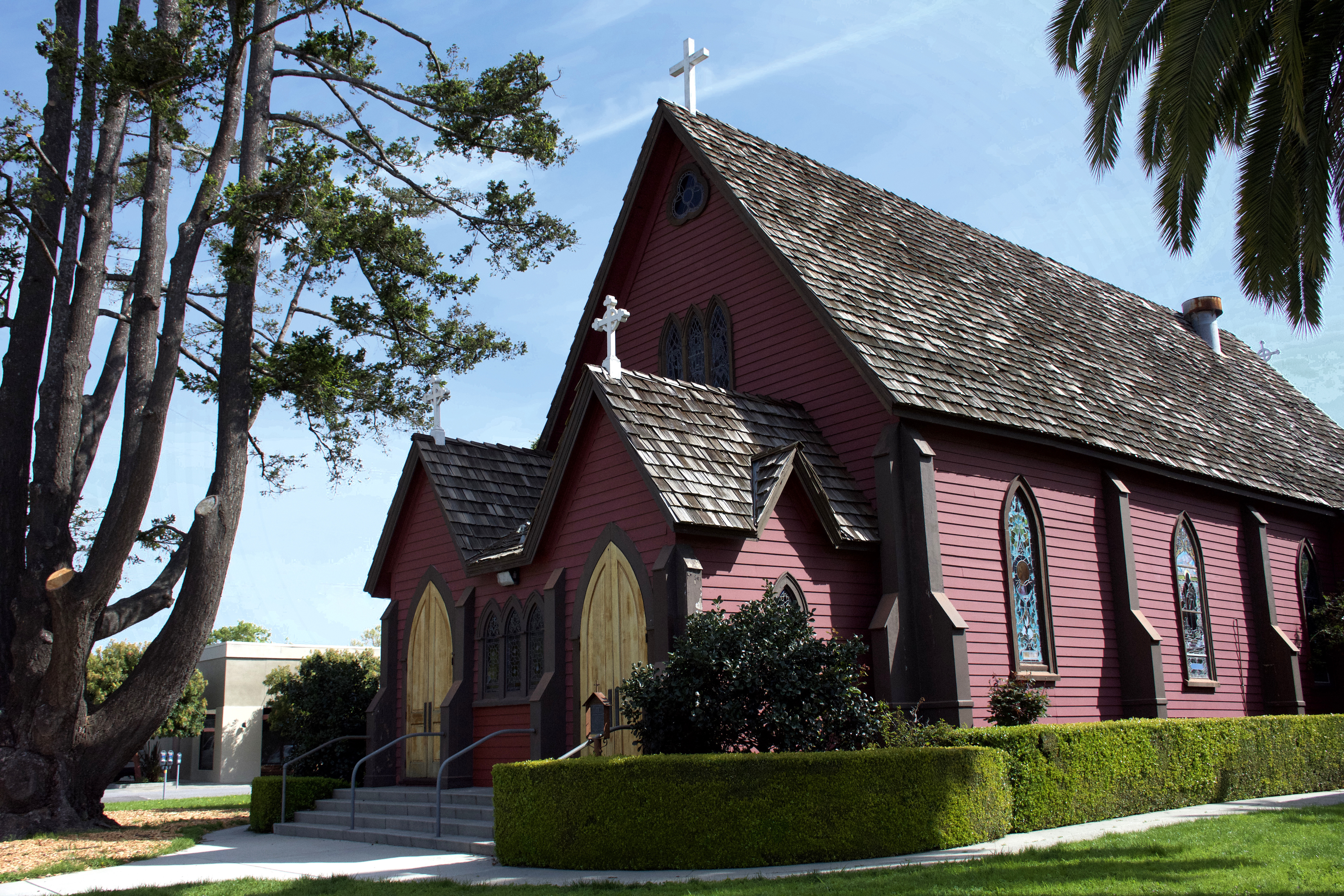 Chuch Outside Church exterior – Calvary Episcopal Church
